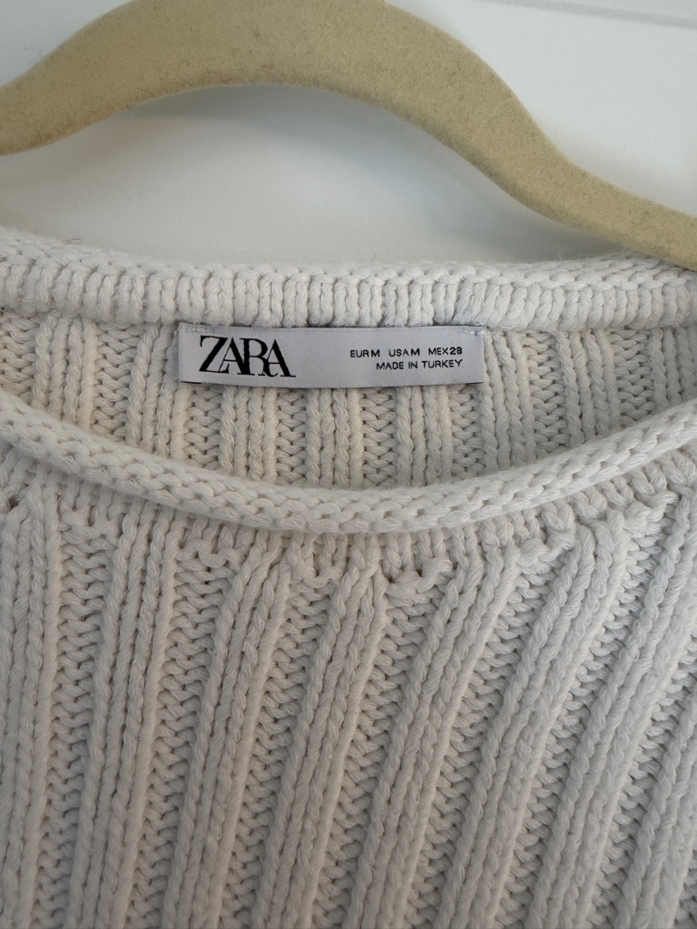 Zara Cream Ribbed Cropped Sweater - Picture 2 of 3